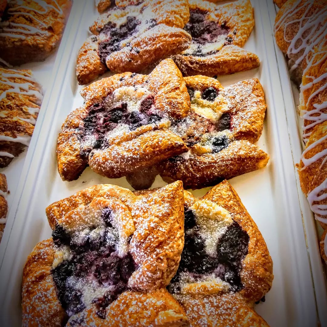 Best Bakeries in San Antonio, San Antonio bakeries, San Antonio pastry shops, artisan bread San Antonio, pan dulce San Antonio, dessert shops San Antonio, San Antonio cake shops, local bakeries in San Antonio, San Antonio patisserie, best desserts in San Antonio, fresh bread San Antonio, San Antonio coffee and bakery, custom cakes San Antonio, San Antonio foodie guide, top bakeries in San Antonio,